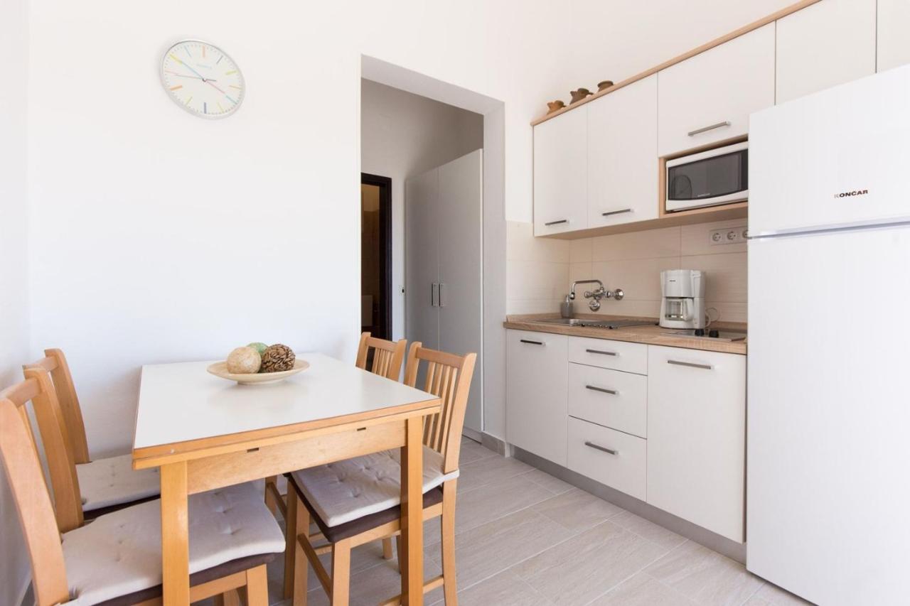 Apartments Adrijana Malinska Eksteriør bilde