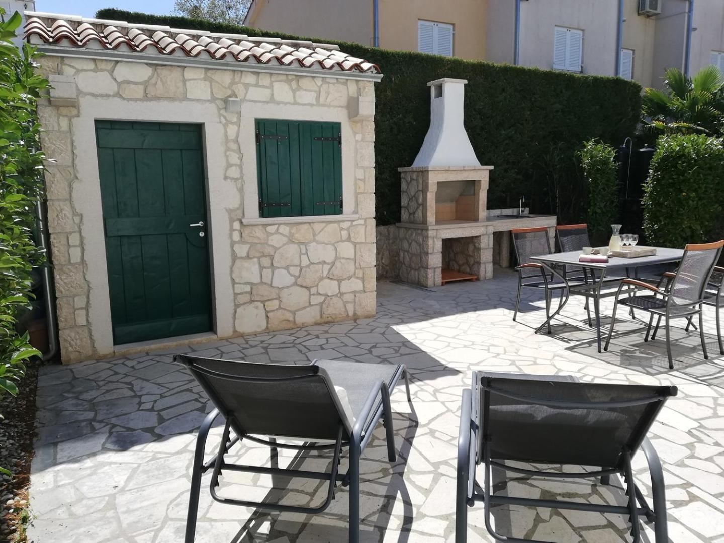 Apartments Adrijana Malinska Rom bilde